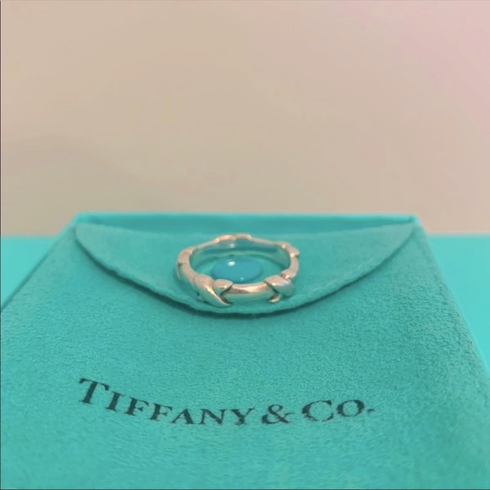 ✨ Sold ✨ Tiffany & Co. X Ring - Size 6